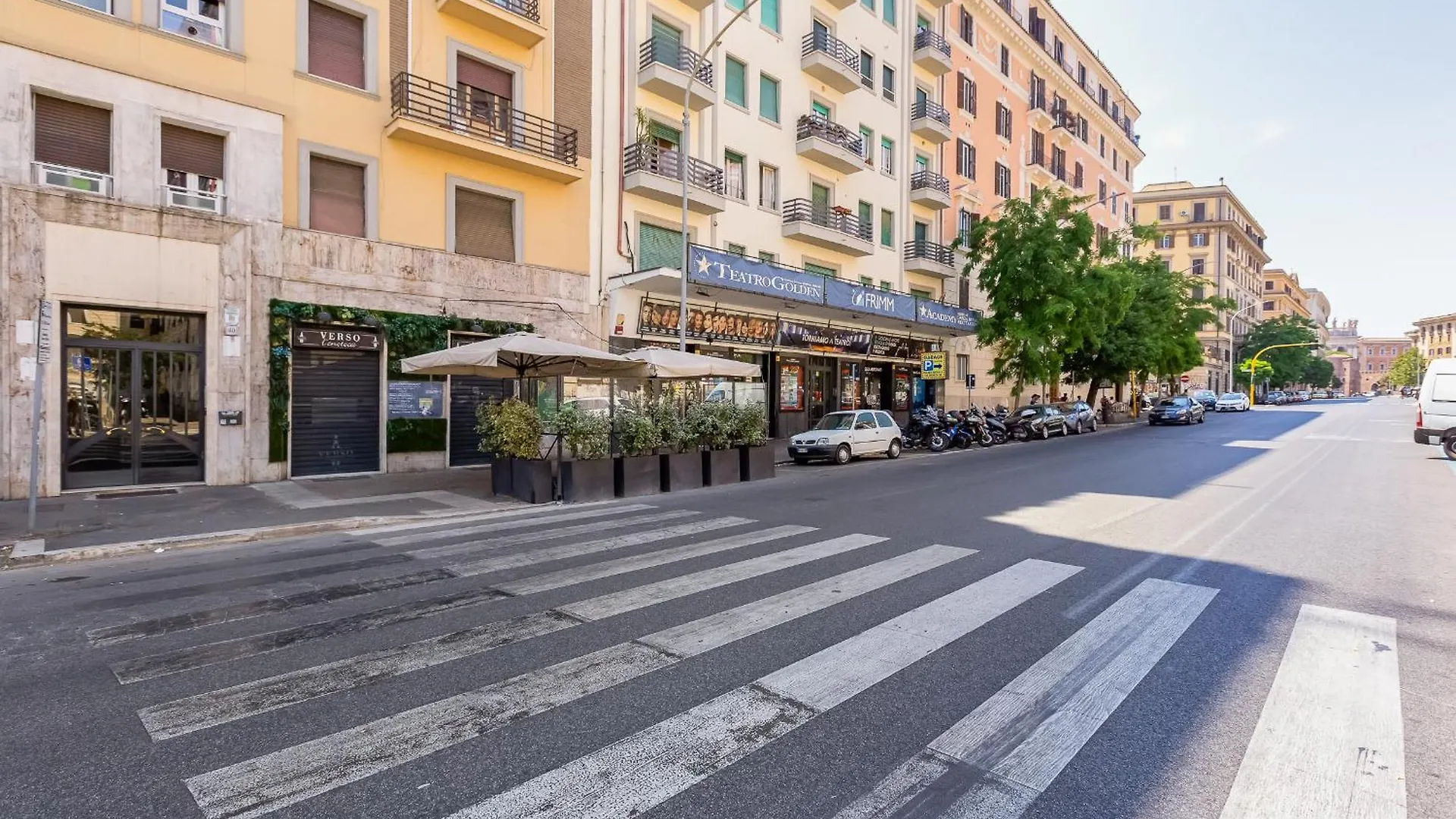 Apartment Roma San Giovanni Attico Luxury Vicino Metro A E C