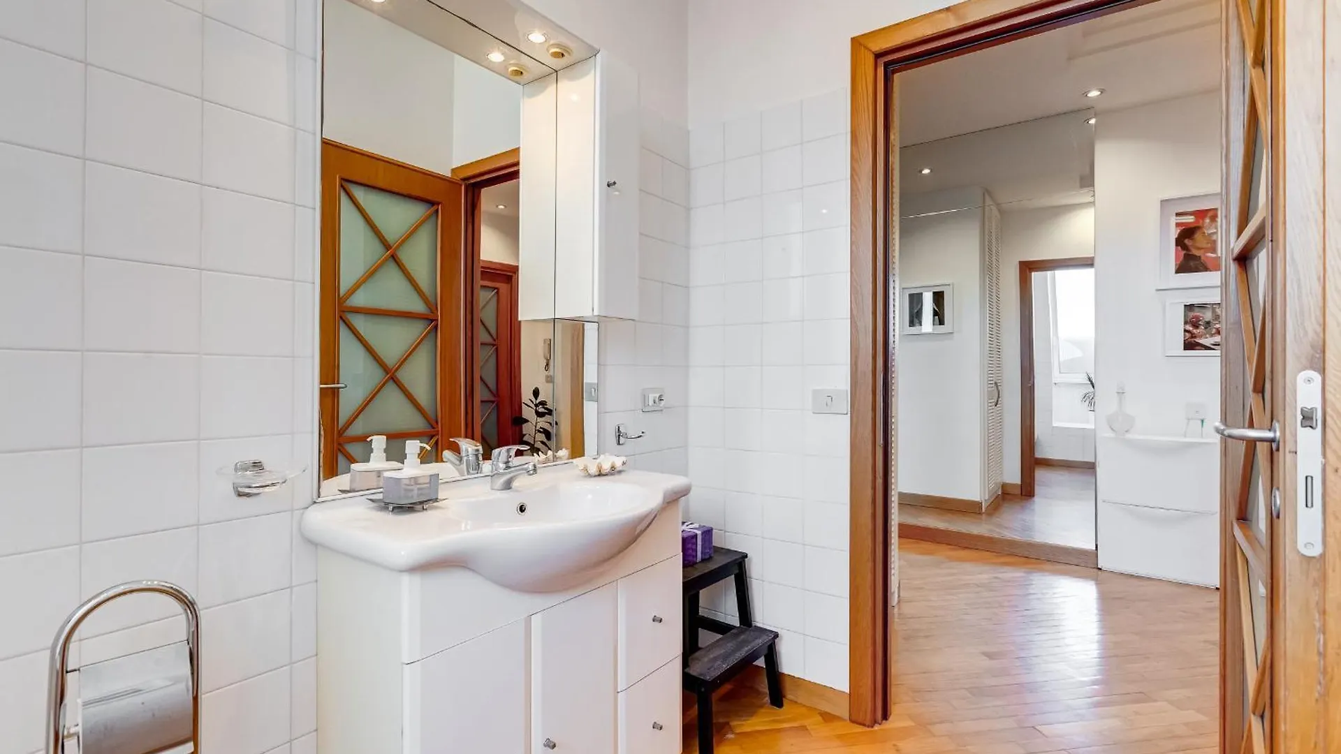 Apartment Roma San Giovanni Attico Luxury Vicino Metro A E C