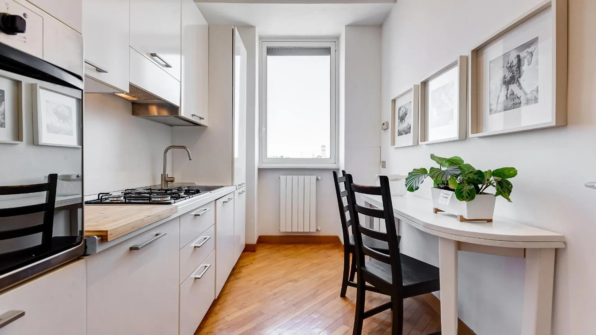 Apartment Roma San Giovanni Attico Luxury Vicino Metro A E C