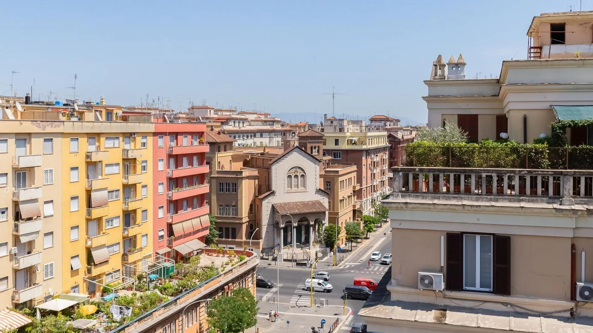Apartment Roma San Giovanni Attico Luxury Vicino Metro A E C