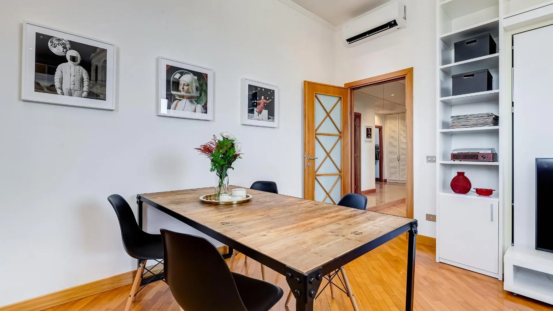 Apartment Roma San Giovanni Attico Luxury Vicino Metro A E C